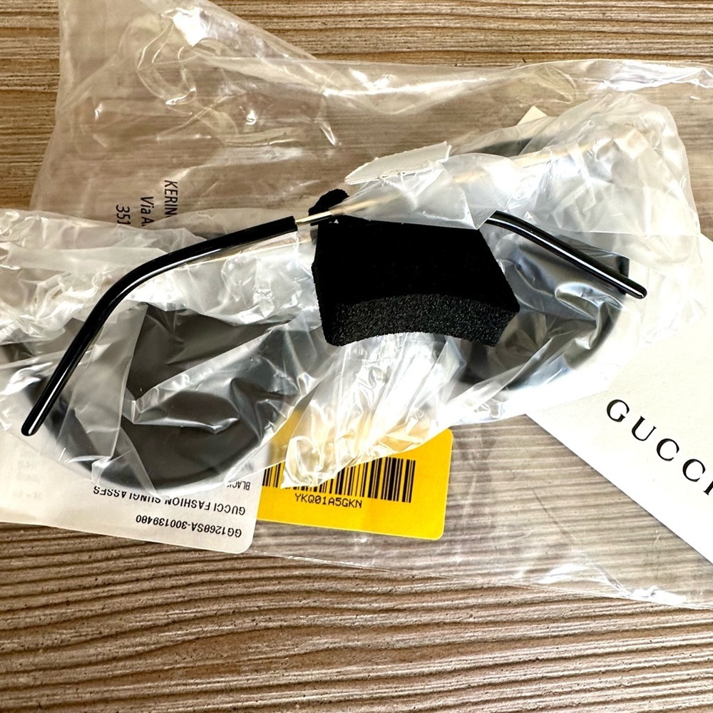 Gucci 58mm Oversize Round Sunglasses Black Gold GG Logo NWT - Picture 13 of 13